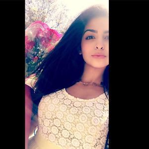 Meet your Posher, Aya